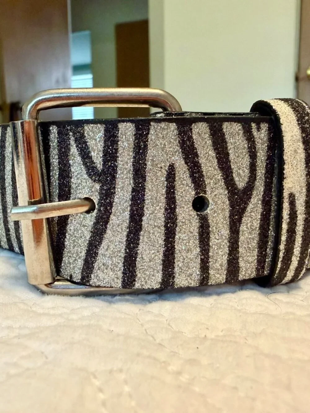 Silver & Black Zebra Glitter Belt – Roller Buckle – Size S – 1.5” W; 40